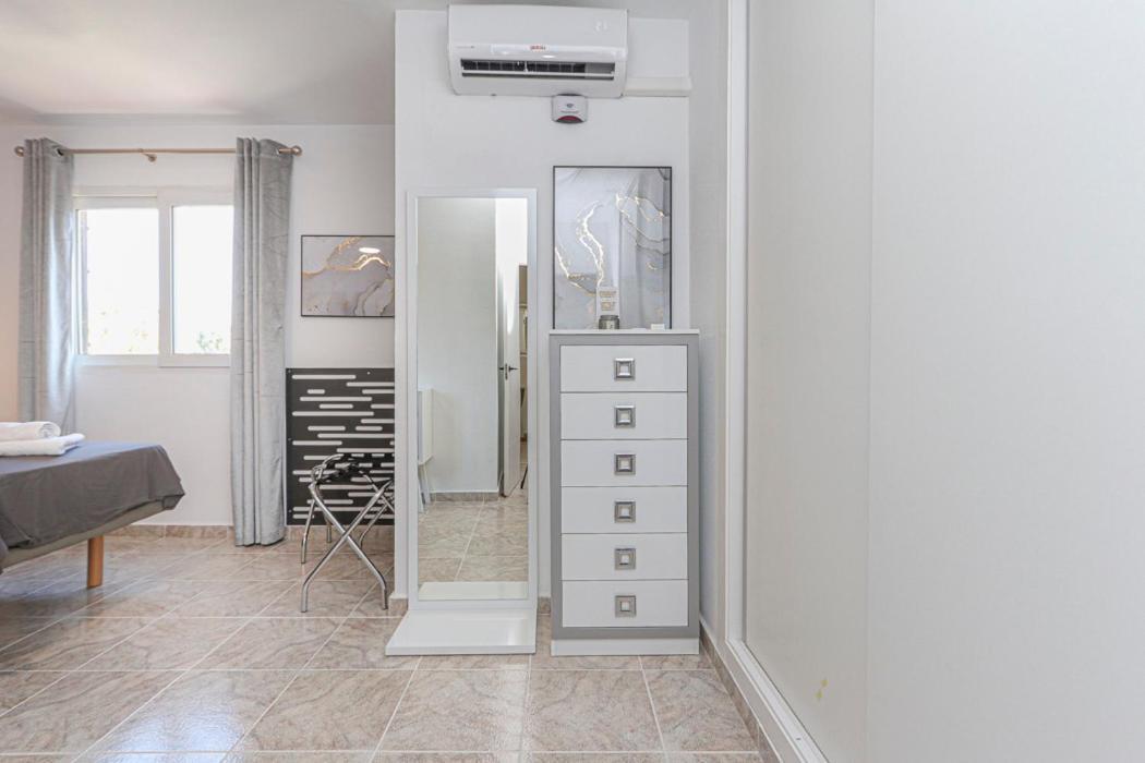 Presidential Suite Villamartin Plaza Av Brisas 67 Аликанте Екстериор снимка